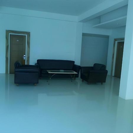Buana Lestari Hotel Balikpapan  Exteriör bild