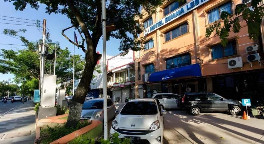 Buana Lestari Hotel Balikpapan  Exteriör bild