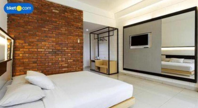 Buana Lestari Hotel Balikpapan  Exteriör bild