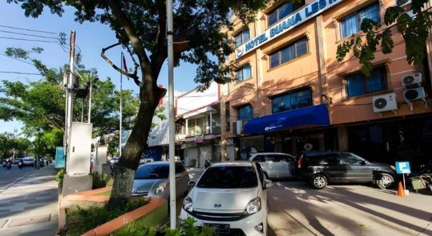 Buana Lestari Hotel Balikpapan  Exteriör bild
