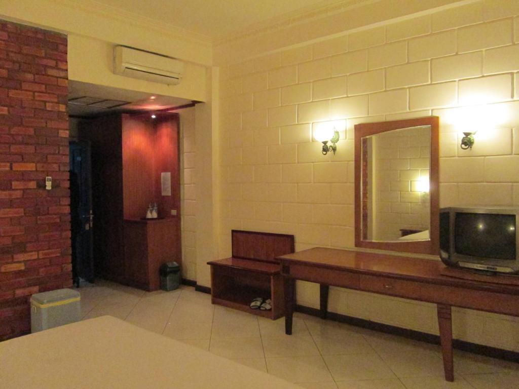 Hotel Buana Lestari Balikpapan  Exteriör bild
